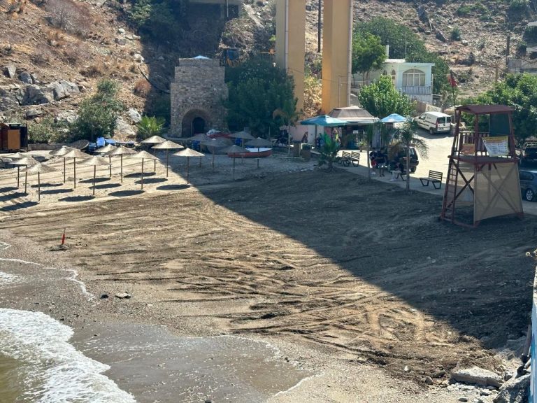 Συνεχίζονται οι εργασίες αποκατάστασης των ζημιών που προκάλεσε η κακοκαιρία σε Παλαιόκαστρο και Λυγαριά από το Δήμο Μαλεβιζίου