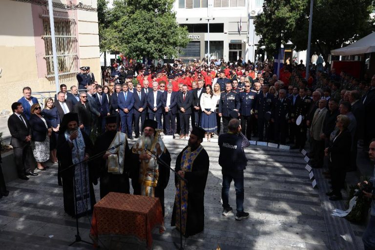 Στις εκδηλώσεις για την  Εθνική Επέτειο της 28ης Οκτωβρίου 1940 ο Δήμαρχος Ηρακλείου Αλέξης Καλοκαιρινός