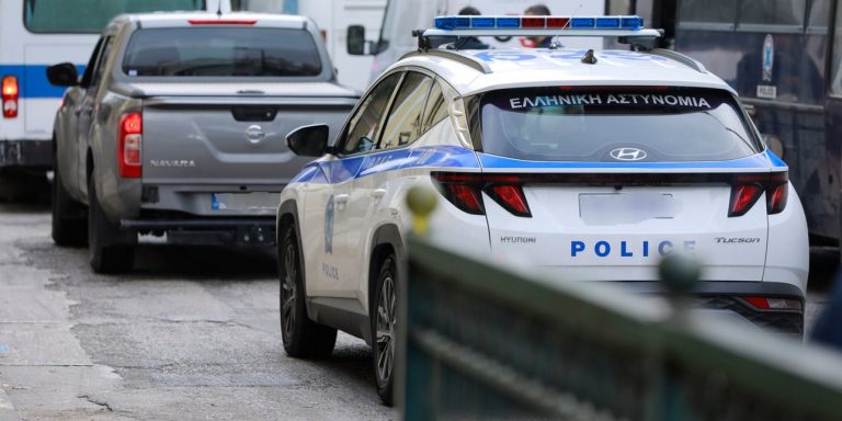 Νέος ΚΟΚ: Τι προβλέπεται πλέον για την οδήγηση με κινητό στο χέρι -Πότε το πρόστιμο φθάνει τα 4.000 ευρώ