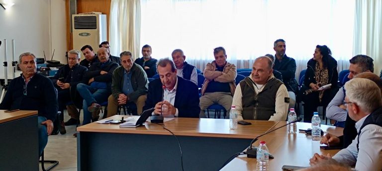 Συνάντηση Δημάρχου Χερσονήσου με ιδιοκτήτες ξενοδοχείων για την υλοποίηση ολοκληρωμένου συστήματος αυτοδιαχείρισης απορριμμάτων.