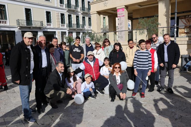 Αλέξης Καλοκαιρινός: Πρέπει να δίνονται οι ευκαιρίες στους ανθρώπους από μικρή ηλικία να κάνουν επιλογές που τους απομακρύνουν από τις εξαρτήσεις – Στάση ζωής η άθληση και το περπάτημα