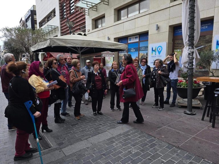 Στο κέντρο του Ηρακλείου με επιτυχία η «Χαρτοδιαδρομή στο Δήμο μας» της 30ης Νοεμβρίου
