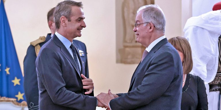 Εκλογή ΠτΔ: Σάββατο 25 Ιανουαρίου η πρώτη ψηφοφορία, αναλυτικά η διαδικασία -Ποιοι αναμένεται να ψηφίσουν τον Κ. Τασούλα