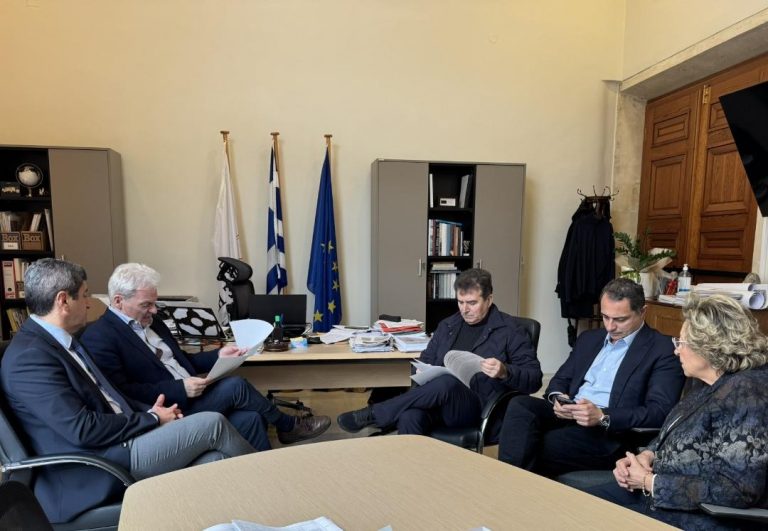 Συνάντηση του Δημάρχου Ηρακλείου με τον Υπουργό Προστασίας του Πολίτη στη Λότζια