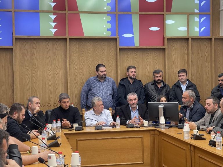 Στ. Αρναουτάκης: «Η Κρήτη να πάρει αυτά τα οποία δικαιούται». Σύσκεψη στην Περιφέρεια Κρήτης με τους θεσμικούς εκπροσώπους του πρωτογενή τομέα