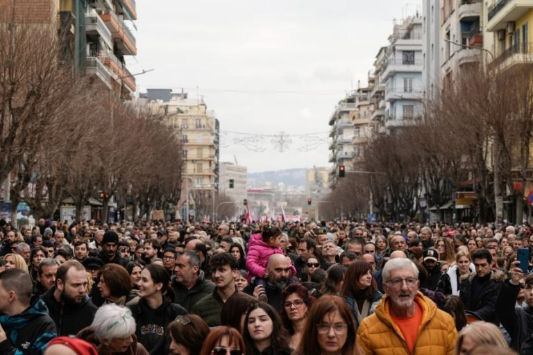 Συγκεντρώσεις για Τέμπη: Το Μαξίμου ελπίζει στο …τριήμερο της Καθαράς Δευτέρας