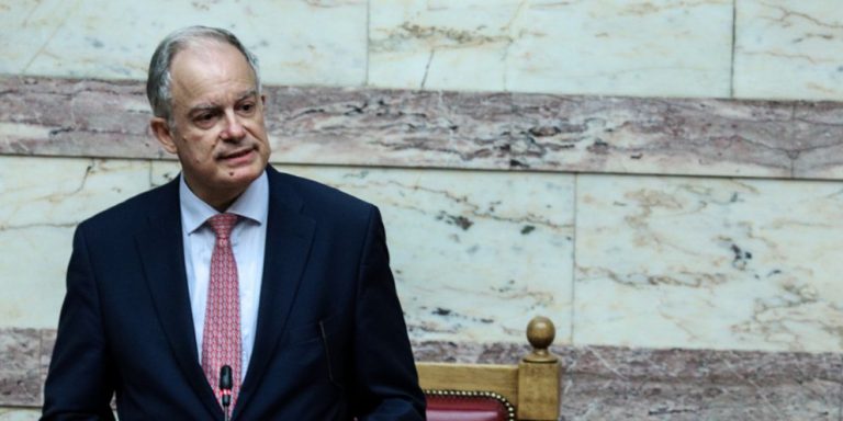 Νέος Πρόεδρος της Δημοκρατίας ο Κώστας Τασούλας -Εξελέγη με 160 ψήφους, του ανακοίνωσαν το αποτέλεσμα