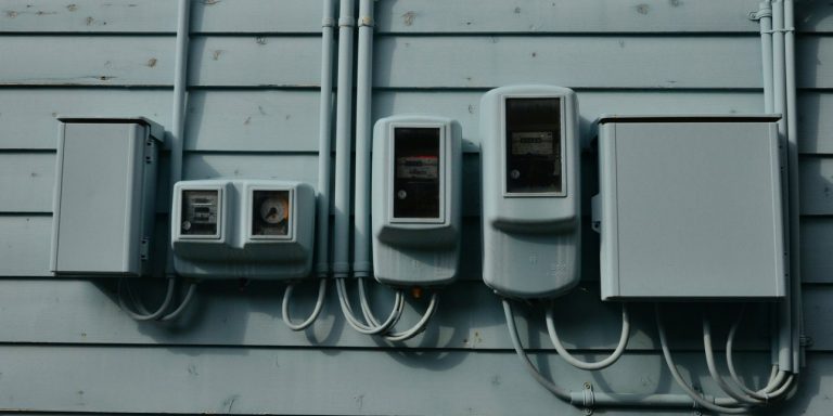 ΔΕΔΔΗΕ: Ξεπερνά τα 1,2 εκατ. ευρώ η ρευματοκλοπή που αποκάλυψαν έλεγχοι 4 μηνών σε τουλάχιστον 700 ξενοδοχεία, εστιατόρια και καφέ