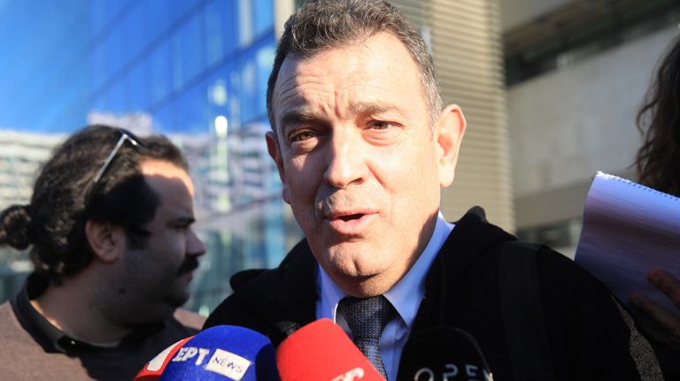 Περικοπή του 50% της βουλευτικής αποζημίωσης στον βουλευτή Νίκο Παπαδόπουλο για τους βανδαλισμούς στην Πινακοθήκη