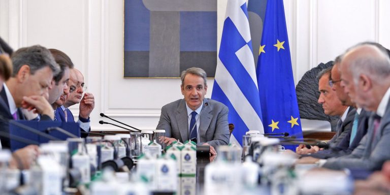 Πλησιάζει η ανακοίνωση του ανασχηματισμού -Ανάμεσα σε δύο πρόσωπα για το Υπουργείο Οικονομικών