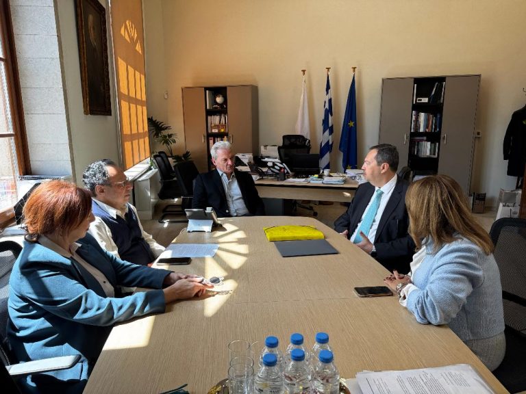 Παραμένει στον Δήμο Ηρακλείου το καφέ Μαρίνα
