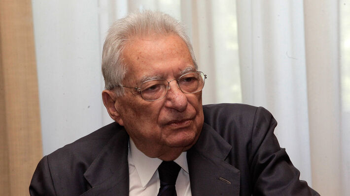Πέθανε ο πρώην υπουργός Εξωτερικών Πέτρος Μολυβιάτης -Σε ηλικία 97 ετών