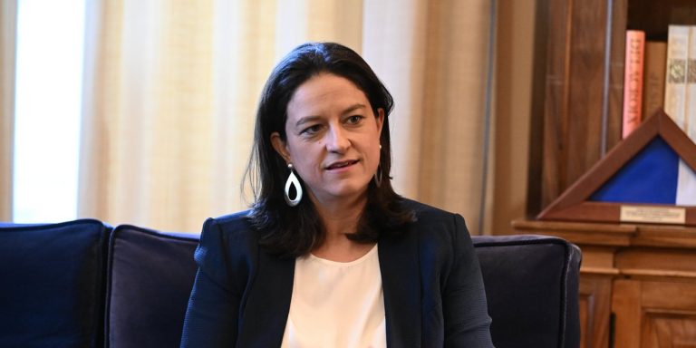 Κεραμέως σε μαθητές για Πανελλαδικές 2025: Είναι απλώς ένας σταθμός, όχι ο προορισμός, η ζωή τώρα ξεκινά