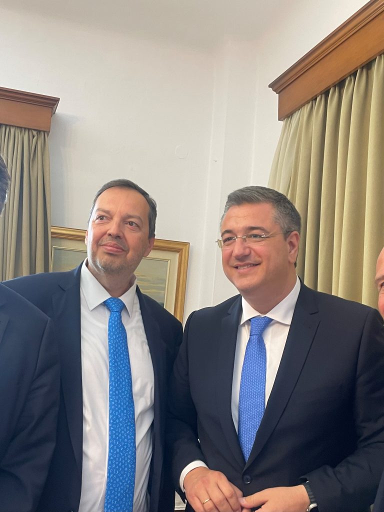 Επίσημη Επίσκεψη στον Οργανισμό Λιμένος Ηρακλείου του Ευρωπαίου Επιτρόπου  Βιώσιμων Μεταφορών και Τουρισμού  Α. Τζιτζικώστα
