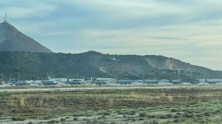 Κρήτη: Συνελήφθη 26χρονος Αζέρος -Φωτογράφιζε τις αεροναυτικές βάσεις στη Σούδα, βρέθηκαν πάνω από 5.000 φωτογραφίες