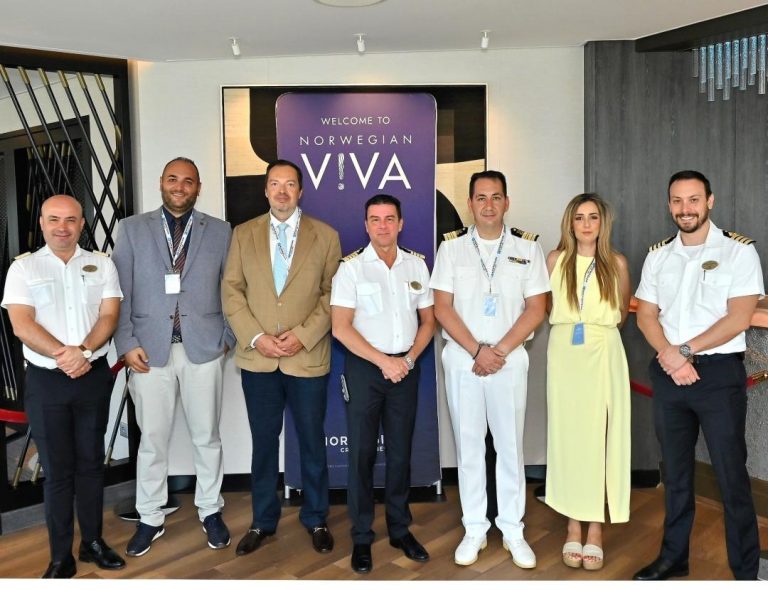 Το λιμάνι του Ηρακλείου υποδέχθηκε  το Norwegian Viva στην παρθενική του προσέγγιση