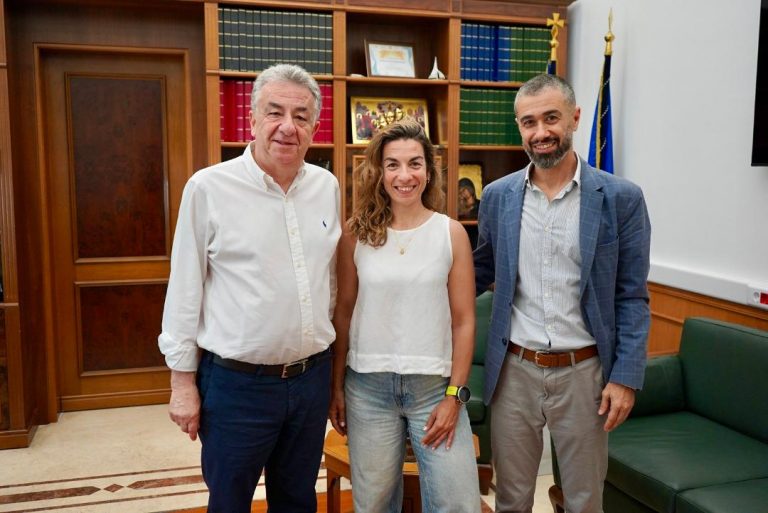 Η Περιφέρεια Κρήτης στηρίζει το Pierra Creta 2026 Συνάντηση Περιφερειάρχη με την Οργανωτική Επιτροπή