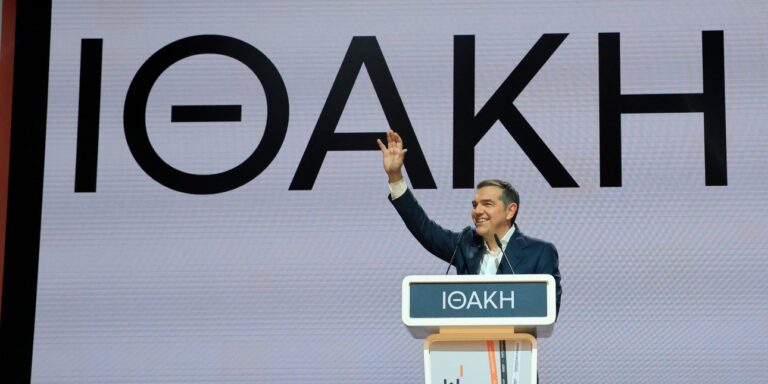 Το comeback του Τσίπρα στο Παλλάς: Αφού «γκρέμισε» Φάμελλο και Χαρίτση, προανήγγειλε νέο κόμμα 