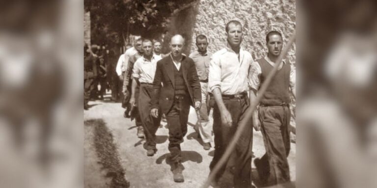 Ο καθηγητής Ιστορίας Δ. Σωτηρόπουλος εξηγεί τι ξέρουμε για τις φωτογραφίες των εκτελεσθέντων -«Πρέπει να αγοραστούν, το υλικό είναι μοναδικό»