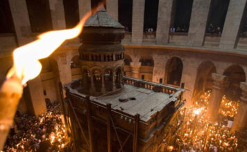 Θα εξαντλήσουμε κάθε δυνατότητα μεταφοράς του Αγίου Φωτός, λέει το ΥΠΕΞ