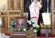 Συγκλονιστικός ο επικήδειος που εκφώνησε ο Δήμαρχος Ηρακλείου για τον θάνατο της μητέρας του