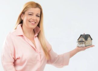 ΒΑΛΤΕ ΕΠΙΤΕΛΟΥΣ ΚΑΝΟΝΕΣ ΚΑΙ ΟΡΙΑ ΣΤΟΥΣ “ΜΕΣΙΤΕΣ”