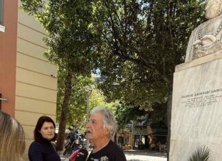 Ο Δήμος Ηρακλείου υποδέχτηκε τον αθλητή υπεραποστάσεων Θεοχάρη Αθητάκη.