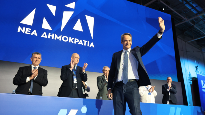 Mitsotakis-sinedrio-1