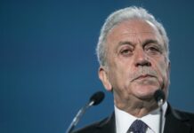 «Qatargate»: Γιατί το ένταλμα κατά του Δημήτρη Αβραμόπουλου εκδόθηκε τέσσερα χρόνια μετά