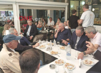 «Σαμαράς στο Ηράκλειο: Η συνάντηση για μπουγάτσα, η απουσία που σχολιάστηκε και η παρουσία-έκπληξη».