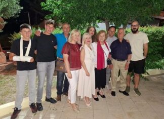 Ανθή Καλογριδάκη: Η ιστορική μαία του Ηρακλείου τιμήθηκε σε εκδήλωση στη Φορτέτσα όπου ξεγέννησε 702 παιδιά