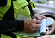 Τέλος εποχής για τα μπλοκάκια της Τροχαίας -Πώς θα κόβουν πλέον κλήσεις οι τροχονόμοι