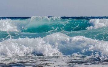 Σάββατο με 8 μποφόρ, ριπές ανέμου ακόμη και έως 120 χλμ./ώρα -Η προειδοποίηση του Meteo