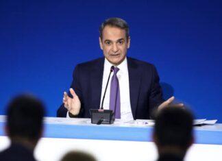 Η πρώτη δημοσκόπηση μετά τη ΔΕΘ: Επιπλέον δύο μονάδες για τη ΝΔ, στάσιμη η ΕΛΑΣ του Τσίπρα, χαμηλά τρίτο το ΠΑΣΟΚ