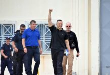 «Καμπανάκια» για την αποφυλάκιση Κασιδιάρη: Τι ισχύει νομικά, κατά πόσο μπορεί να κάνει κόμμα ή να είναι υποψήφιος