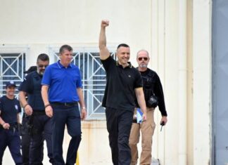 «Καμπανάκια» για την αποφυλάκιση Κασιδιάρη: Τι ισχύει νομικά, κατά πόσο μπορεί να κάνει κόμμα ή να είναι υποψήφιος