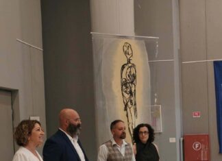 Με επιτυχία πραγματοποιήθηκαν τα εγκαίνια της εικαστικής έκθεσης «Η Χώρα που Δημιουργείς» (The Land You Create).