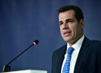 ΠΑΣΟΚ: Ο Πλεύρης γνώριζε τους γιατρούς του Μαζωνάκη από το 2012 – Ηταν μαζί στη διοίκηση σωματείου