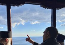 Στο Άγιον Όρος ο Αλέξης Τσίπρας, ανάρτηση για το βαθύτερο νόημα της ύπαρξης -«Για άθεος τα λέει πολύ ωραία ο άτιμος» σχολίασε ο Γεωργιάδης
