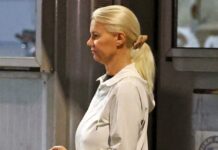 Η 19χρονη κόρη των γιατρών κατέθεσε ότι υπεβλήθη σε πλασμαφαίρεση τον Αύγουστο από τη μητέρα της -Εκείνη κάλεσε το ΕΚΑΒ για τον Μαζωνάκη