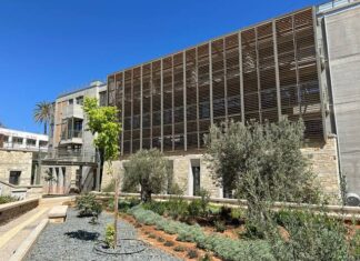 Περιφέρεια Κρήτης: Νέα σχέδια για στέγαση των υπηρεσιών – Στο επίκεντρο το Σκαλάνι και η αγορά κτηρίου στο Ηράκλειο